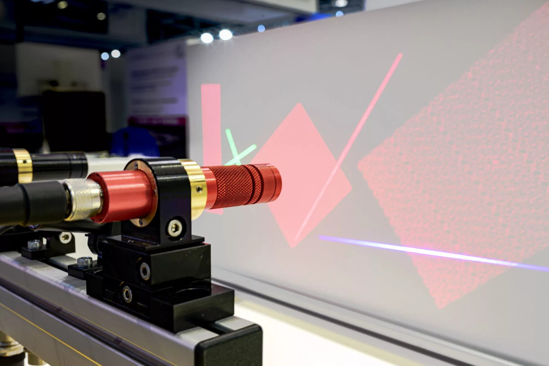 Лазер источник. Laser components. Fiber optics laser components. Laser vision. Лазерный светодиод.