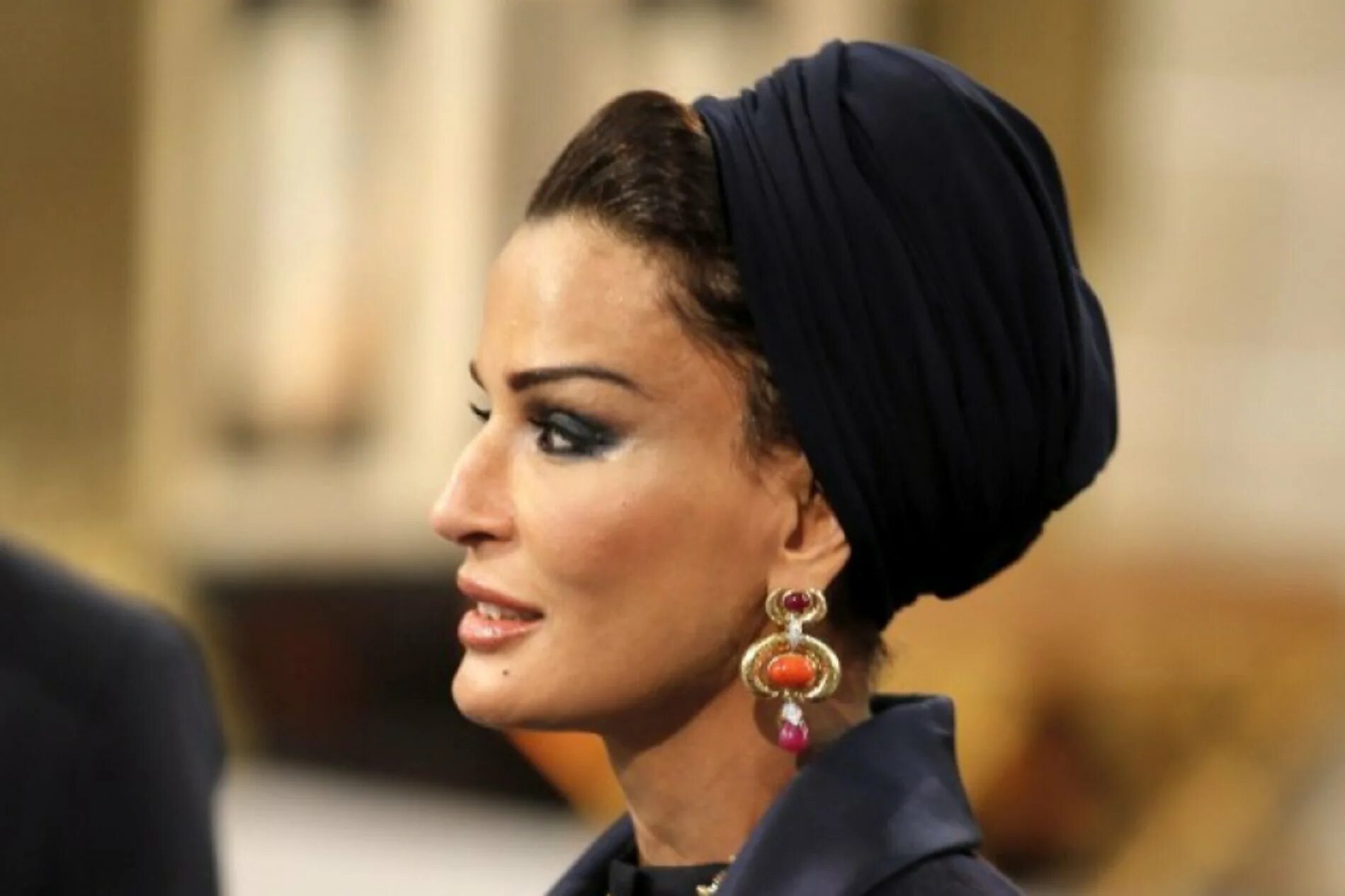 Шейха моза бин насер аль-миснед. Моза бинт насер аль миснед. Мать шейха моза. Шейха хайя. Шейха моза 2021.