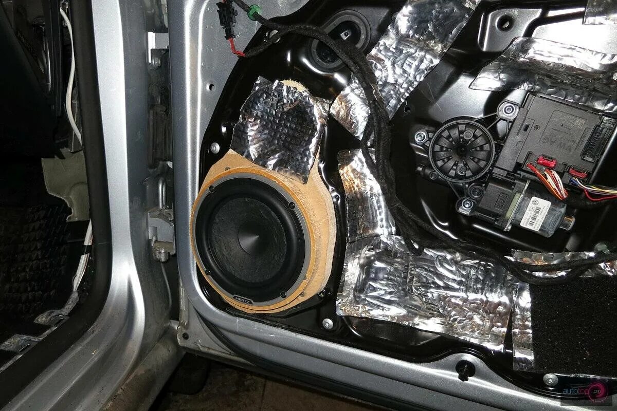 Как правильно установить динамик. Passat b7 акустика. подиумы для динамиков passat b7. автозвук passat b7. passat b6 подиум под акустику.