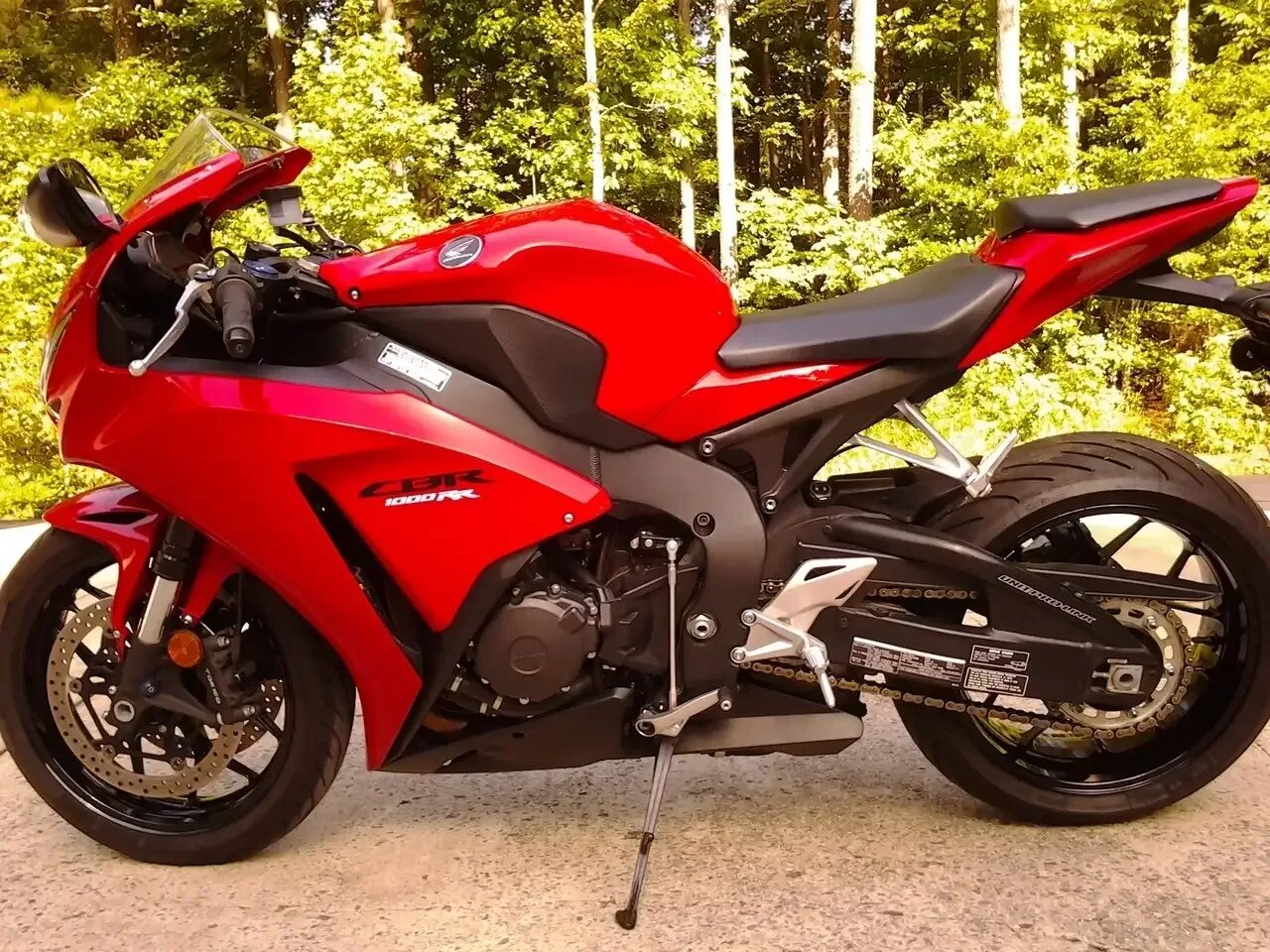 Купить мотоцикл 1000. Honda CBR 1000 кубов. Honda cbr1000rr 2012. Honda CBR RR 2012. Спортбайк Хонда 1000 кубов.