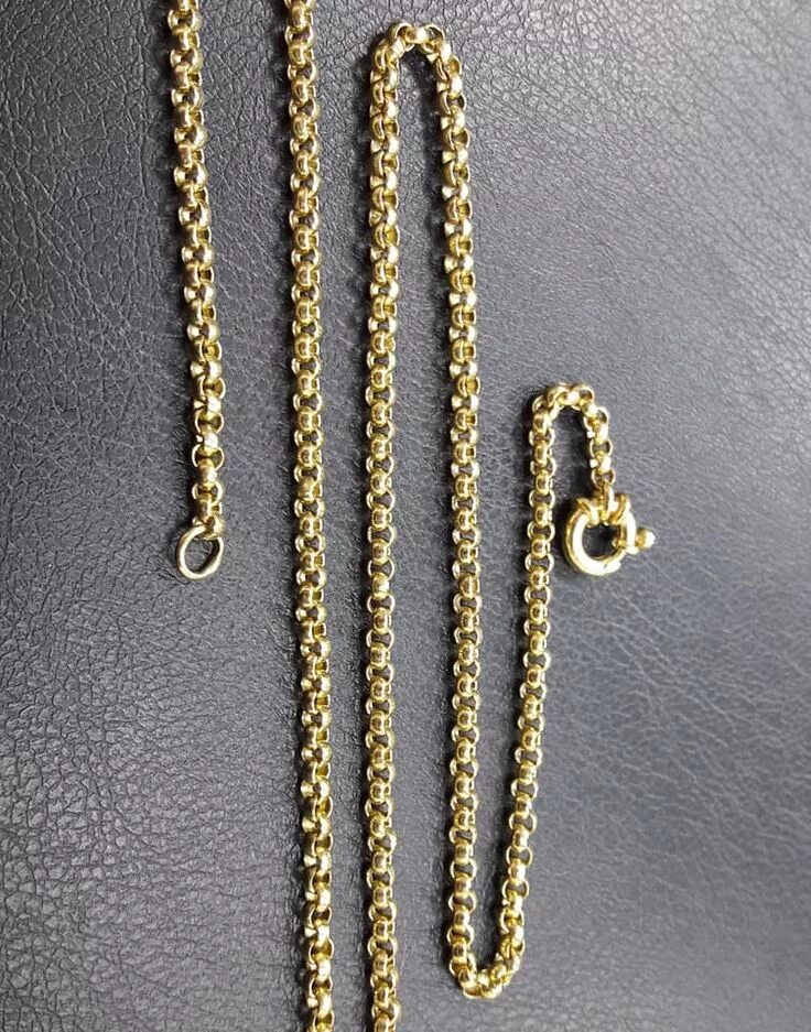 Цепь шопард 18 грамм. Цепь золото плетение шопард. Серебряная цепь бельцер. Серебряная цепь бельцер. Серебряная цепь бельцер.