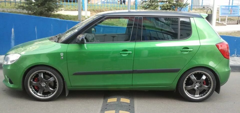 Разболтовка фабия 2. Skoda fabia на 17 дисках. фабия 2 r17. диски школа фабия 1. шкода фабия r17.