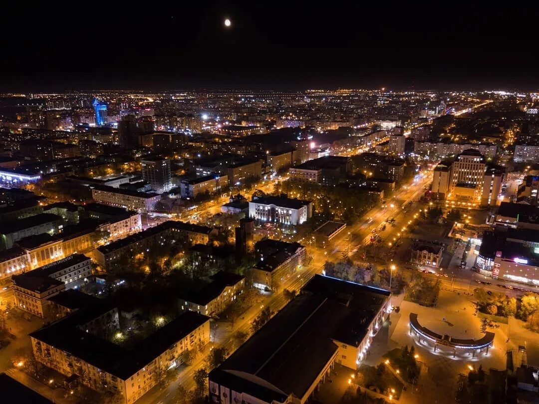Тюмень с птичьего полета. Тюмень большой город. Здание петр столыпин тюмень. Ночная тюмень. Тюмень с птичьего полета.