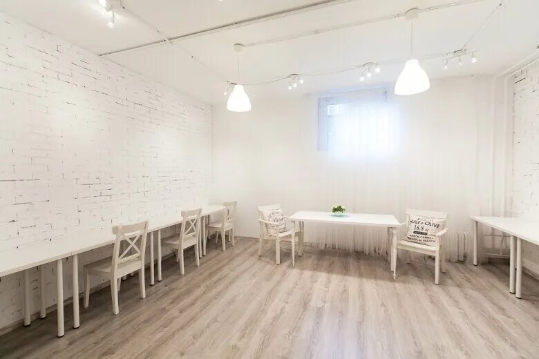 Новогодний разгуляй ! / LOFT 2 RENT все лофты Москвы в аренду под мероприятие