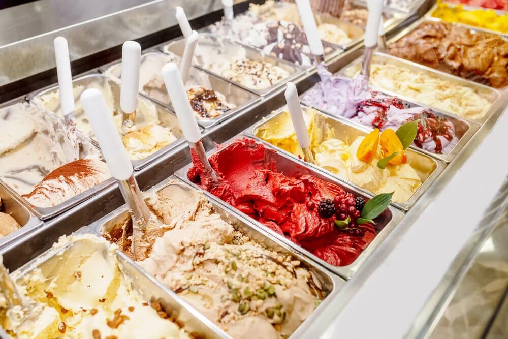 Gelato перевод. Кафе мороженое «джелато» италия. джелато мороженое. итальянское мороженое gelato. джелато мороженое италия.