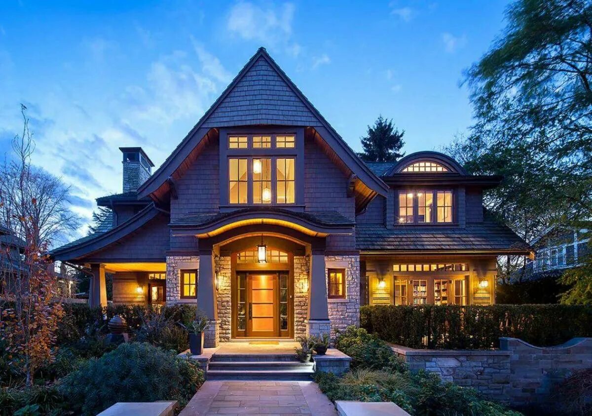 Открой красивый дом. Крафтсман стиль загородный. Красивый домик. Красивые Загородные дома. Красивые дома.