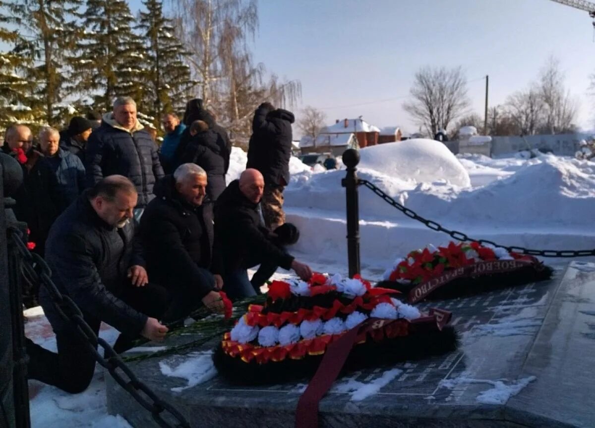 15 Февраля день памяти воинов интернационалистов в Сорочинске. Мемориал афганские ворота в Пензе. Митинг памяти воинам интернационалистам. Митинг афганцев.