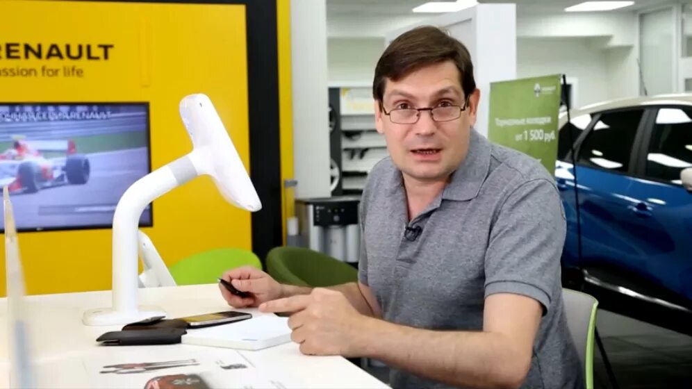 Телеканал автоплюс программа. Александр добин автожурналист. александр добин автоплюс. авто плюс ведущий александр добин. добин александр анатольевич.