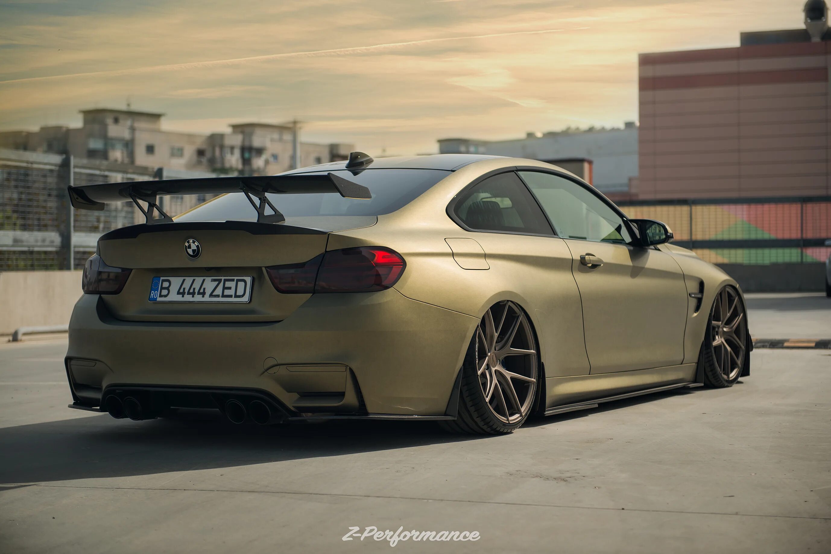 Z performance. BMW m4 Bronze. БМВ м4 z Performance. BMW m4 z Performance Wheels. Z Performance ZP2.1 BMW e60.