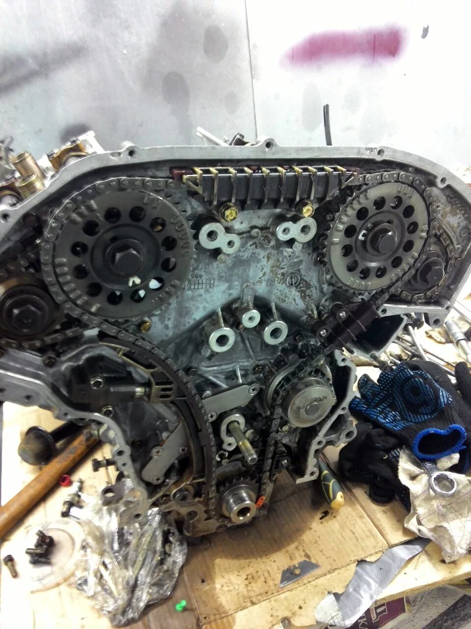 Nissan cefiro v6 грм. Грм ниссан цефиро а33. Цепь грм ниссан цефиро. Цепь грм ниссан цефиро. Nissan cefiro v6 грм.