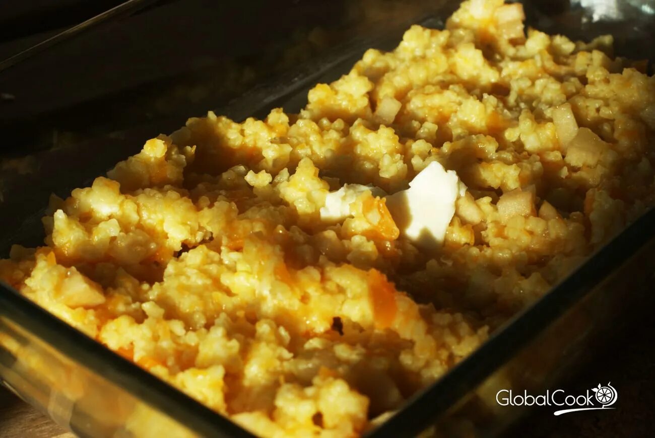 пшённая каша с тыквой на воде в мультиварке. пшённая каша на молоке в духовке. каша молочная пшенная с тыквой. пшеничная крупа в духовке. пшено в духовке.