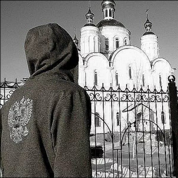 В то, что мы создаем, мы всегда вкладываем память о том, что любим. Джон Толкин,