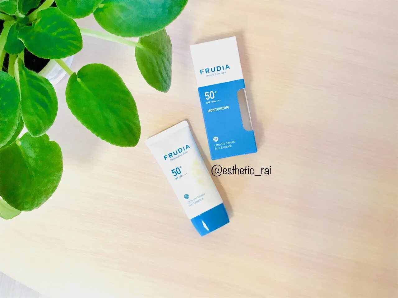 Essence 50 spf. Эссенция солнцезащитная Frudia Ultra UV Shield Sun Essence spf50+/pa++++ (50мл). Frudia солнцезащитная крем-эссенция spf50+/pa++++ Ultra UV Shield Sun Essence, 50 г. Frudia солнцезащитная крем-эссенция spf50+/pa++++ 50г / 039938. Frudia Tone up Base Sun Cream spf50+ pa+++.