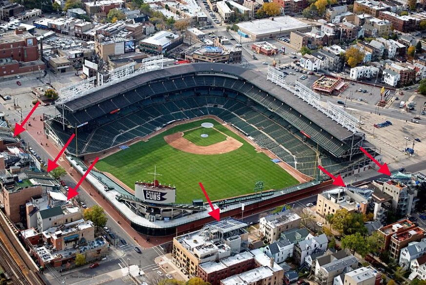 Стадионы америки. Стадион Чикаго Кабс. Бейсбольный стадион Ригли-Филд. Wrigley field Chicago. Стадионе Ист Филд..