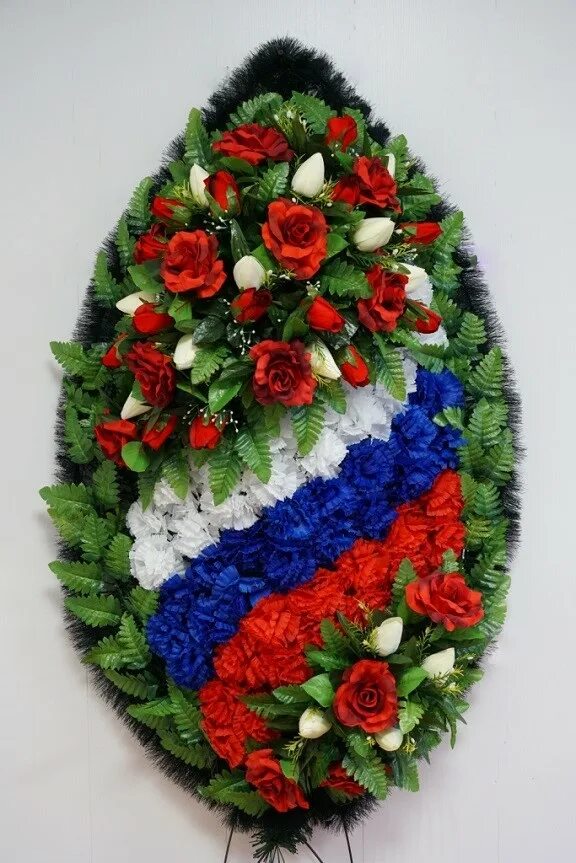 Венки на 9 мая из искусственных цветов
