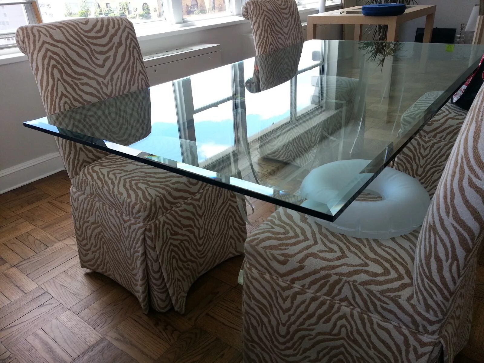 Glass to order. Redesign glass table. crack table glass italia.