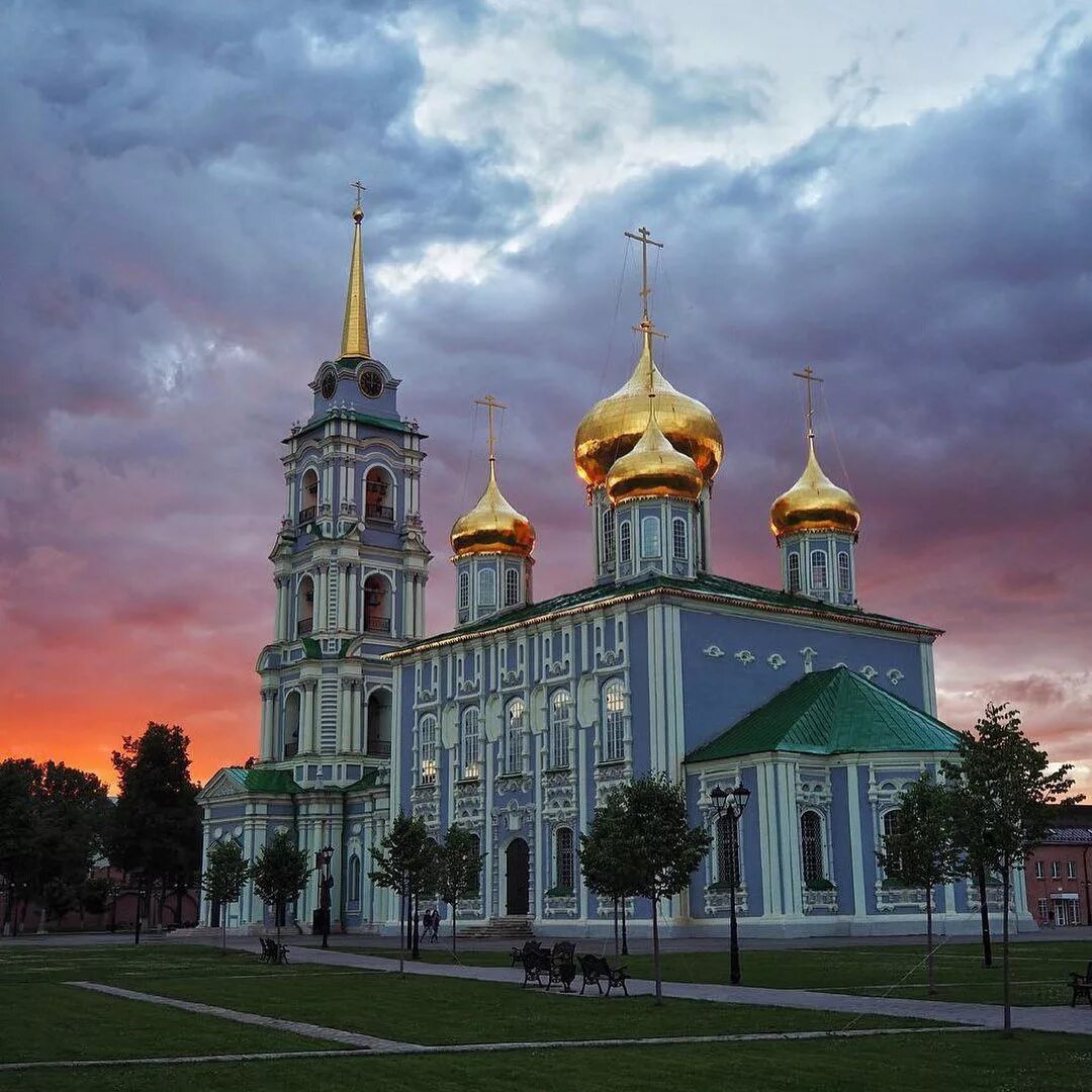 Успенский собор тула колокольня. Успенский собор тула кремль. Успенский собор тула колокольня. Успенский кафедральный собор тула. Храм успения пресвятой богородицы тульский кремль.