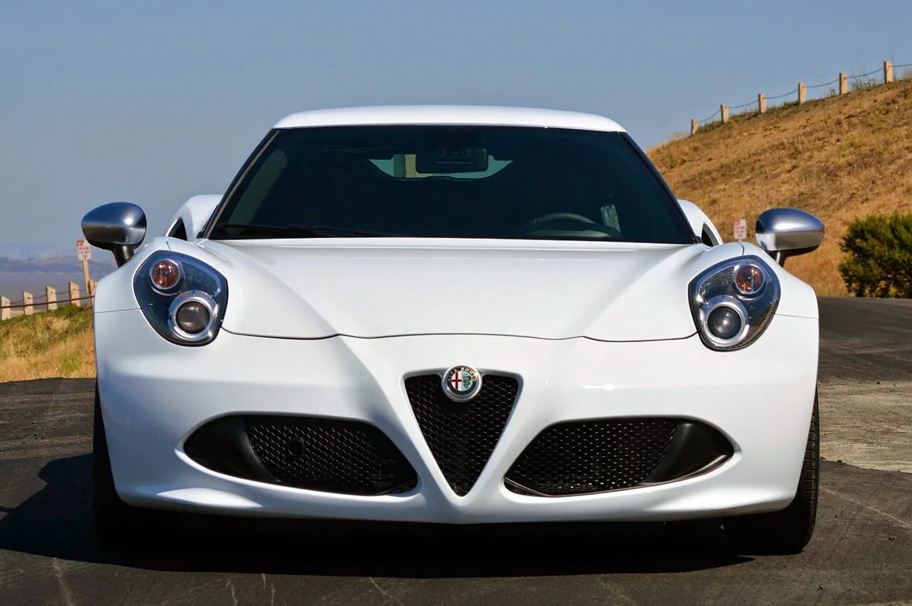 Alfa is. Alfa Romeo 2015. Альфа Ромео 4с белая. Альфа Ромео 4c. Альфа Ромео си 4.