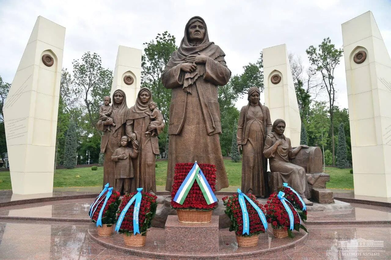 9 may xotira va qadrlash kuni. Памятники парк победыташкень. Парк Победы в Ташкенте. Парк Победы Узбекистан Ташкент. Ташкент парк Победы Ода стойкости.