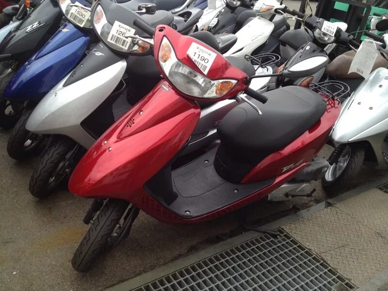 Honda dio af 62