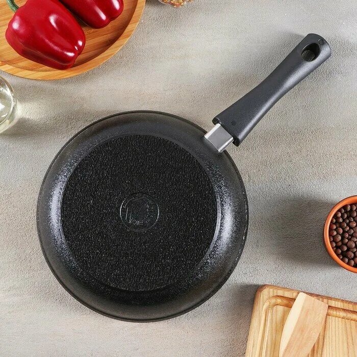 сковорода с алмазным покрытием. титановая сковорода. титановая сковорода отзывы. сковорода туристическая титан. сковорода 24см нева металл 6124.