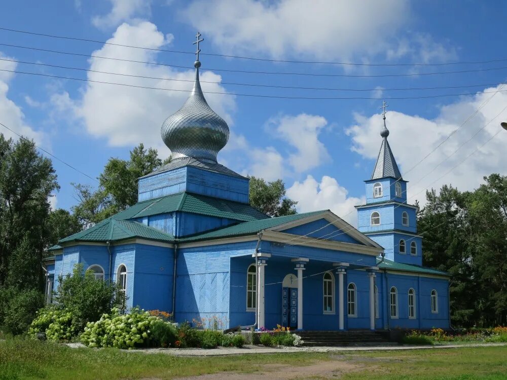 Поселок черниговский. Храм Пресвятой Богородицы Черниговка. Черниговка Черниговского района Приморского края. Храм Рождества Пресвятой Богородицы Черниговка Приморский край. Приморский край Черниговский район село Черниговка.