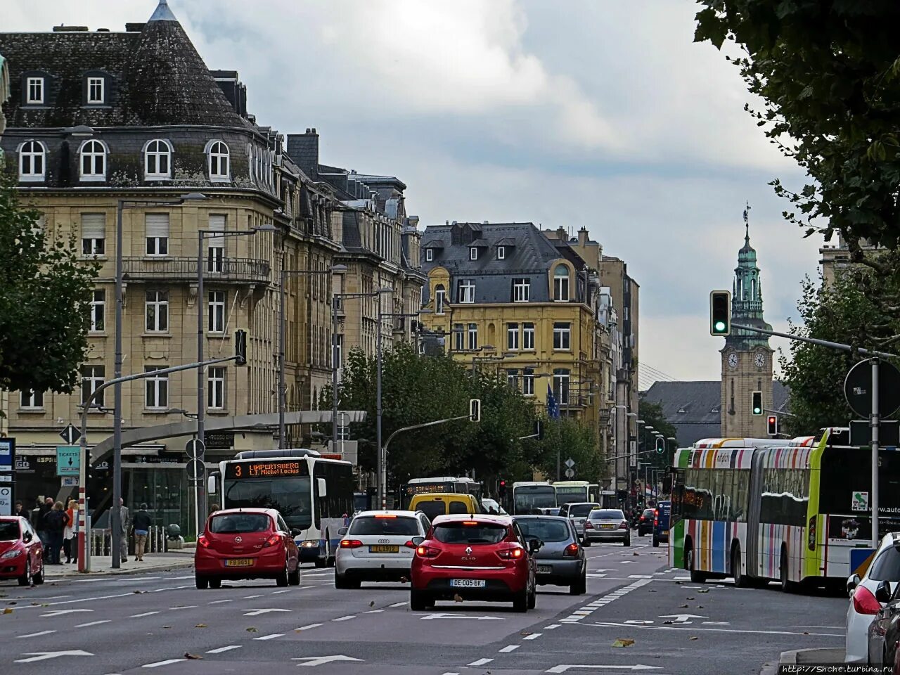 город наркала улица люксембург сорок шесть. люксембург улица либерти. узкие улочки люксембурга. люксембург улицы фото. люксембург узкая улица.