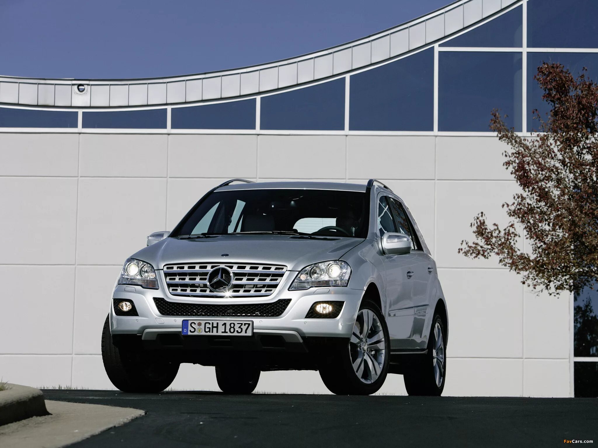 Mercedes ml 4matic. Mercedes Benz ml 500. Mercedes-Benz ml 500 w164. Мерседес мл 500. Mercedes Benz ml 2008.