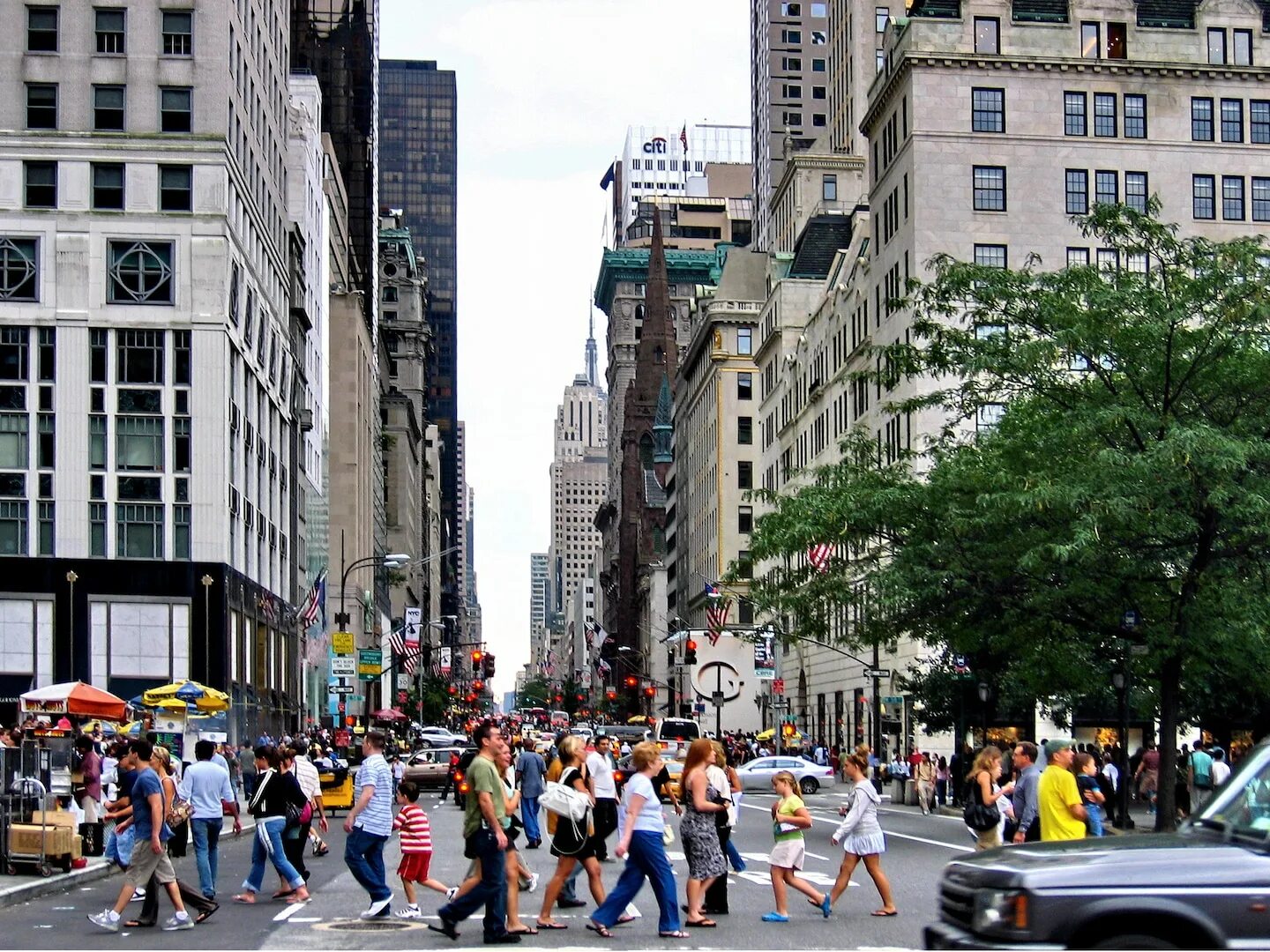 I live in city in street