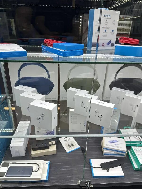 Wallpaper. Case hemp. Служба бронирования гаджетами лого. Гаджет сити. Гаджет сити.