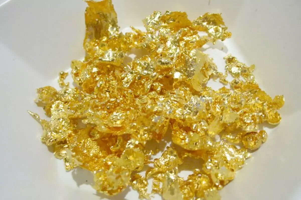 Раствор хлорида золота. Аффинаж золота. Сульфат золота Кристалл. Хлорид золота. Кристаллизация золота.