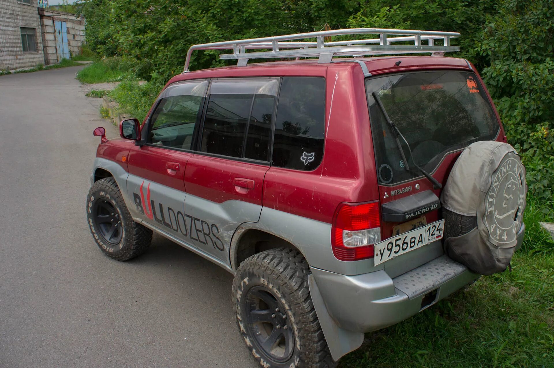 Митсубиси Паджеро io. Люк Pajero io 5d. Паджеро ио багажник. Багажник бокс Mitsubishi Pajero io. Продажа паджеро приморский край