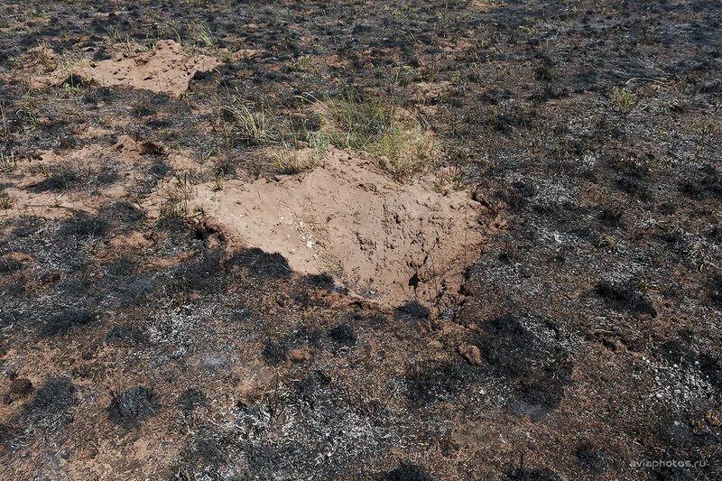Луна вид из космоса. Структура ришат в мавритании. Воронка от взрыва в тяньцзине. Выжженная земля. Луна в космосе.
