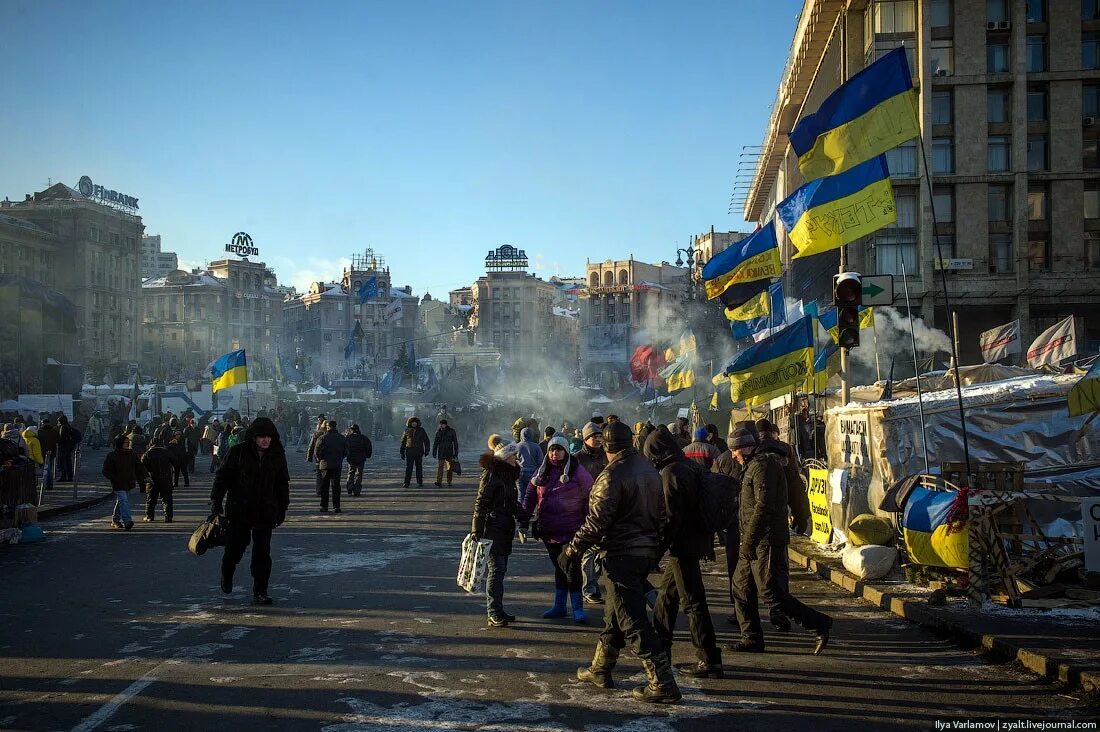 Дата начала майдана. Киев площадь независимости Евромайдан. Майдан 2014 площадь независимости. Площадь независимости Киев 2014.