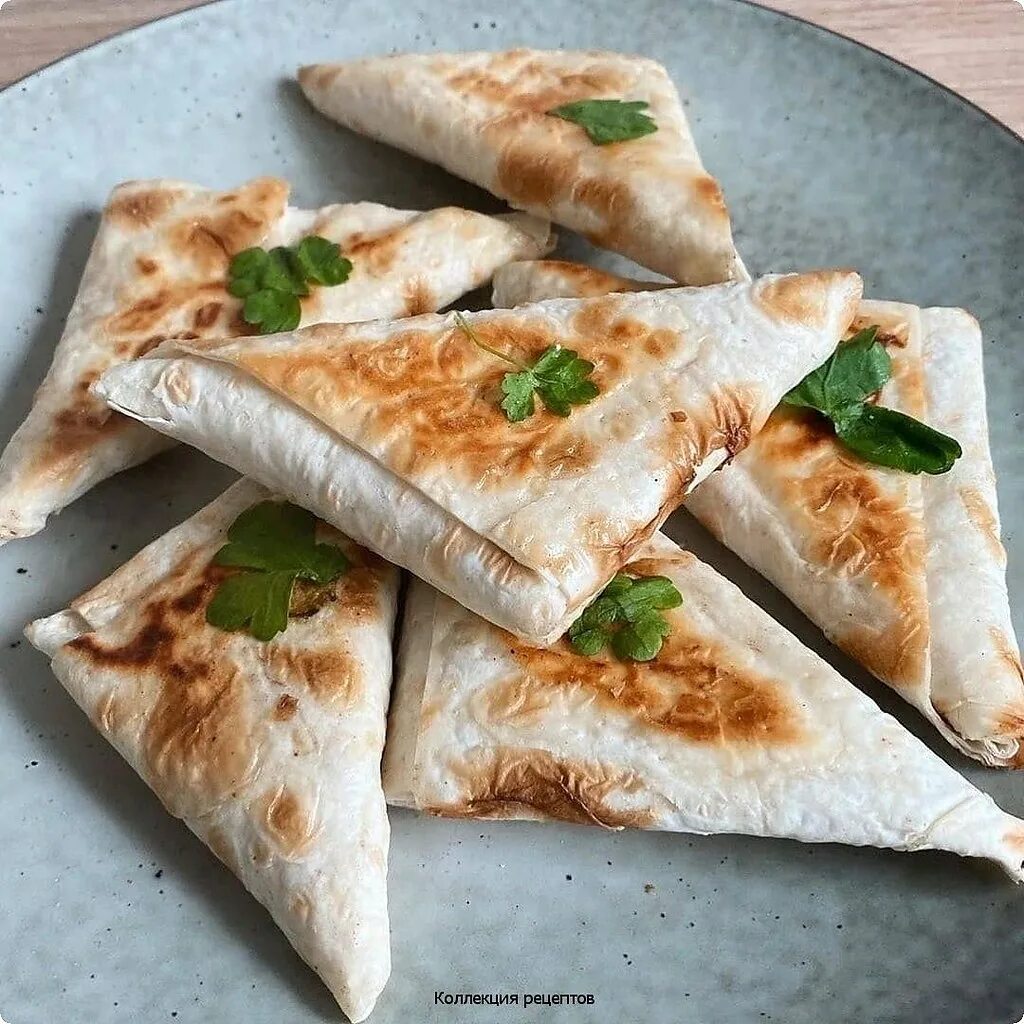 сделать конверт из лаваша треугольник. сделать конверт из лаваша треугольник. лаваш треугольником. сделать конверт из лаваша треугольник. треугольные конверты из лаваша.