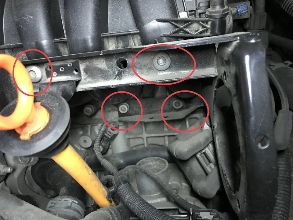 Шкода октавия 1.6 как снять модуль зажигания Катушка зажигания Skoda Octavia A5 Mk2, 1,6 л, 2011 года своими руками DRIVE2