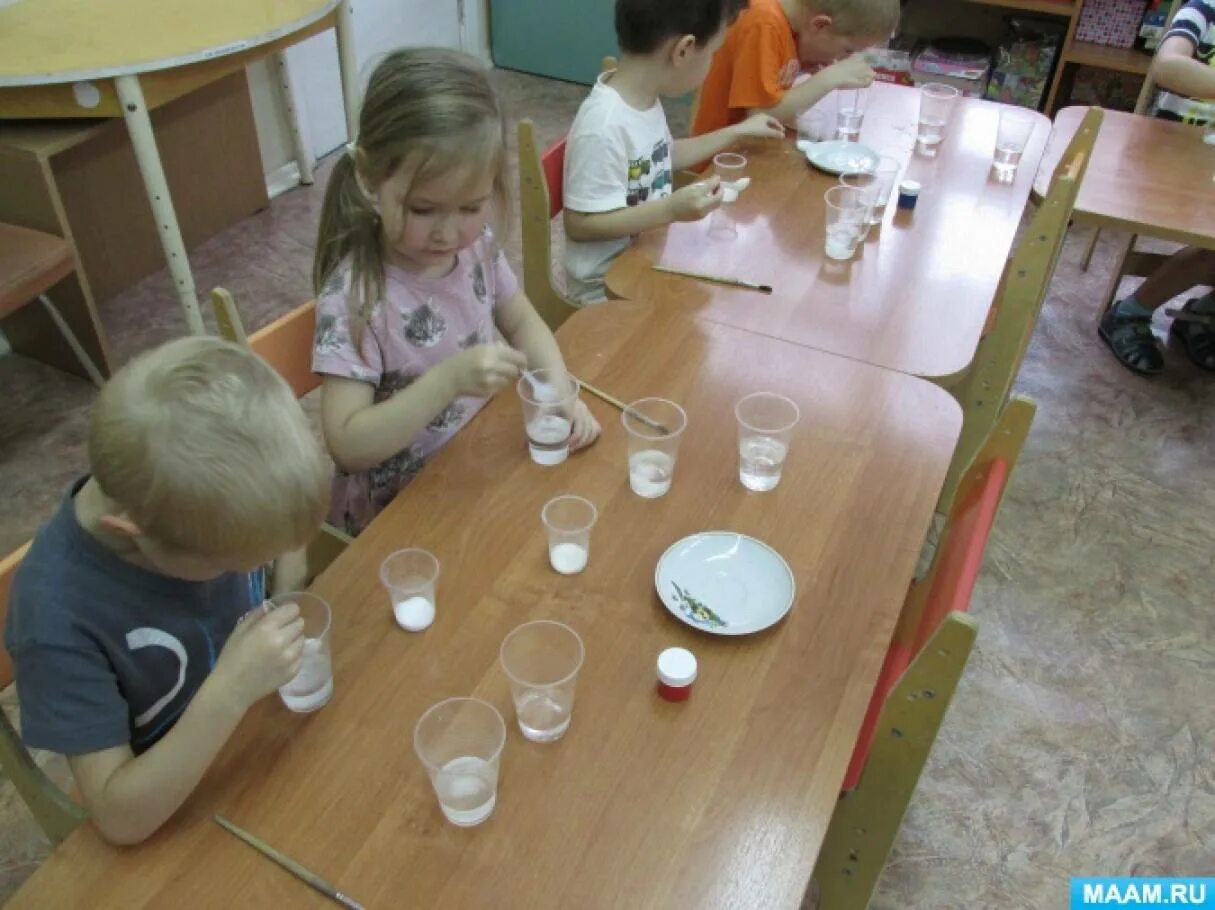 Эксперименты в саду в старшей группе. Опыты для детей в детском саду. Эксперименты для детей в ДОУ. Эксперименты для детей в ДОУ С водой. Эксперименты с водой в ДОУ С детьми старшей группы.