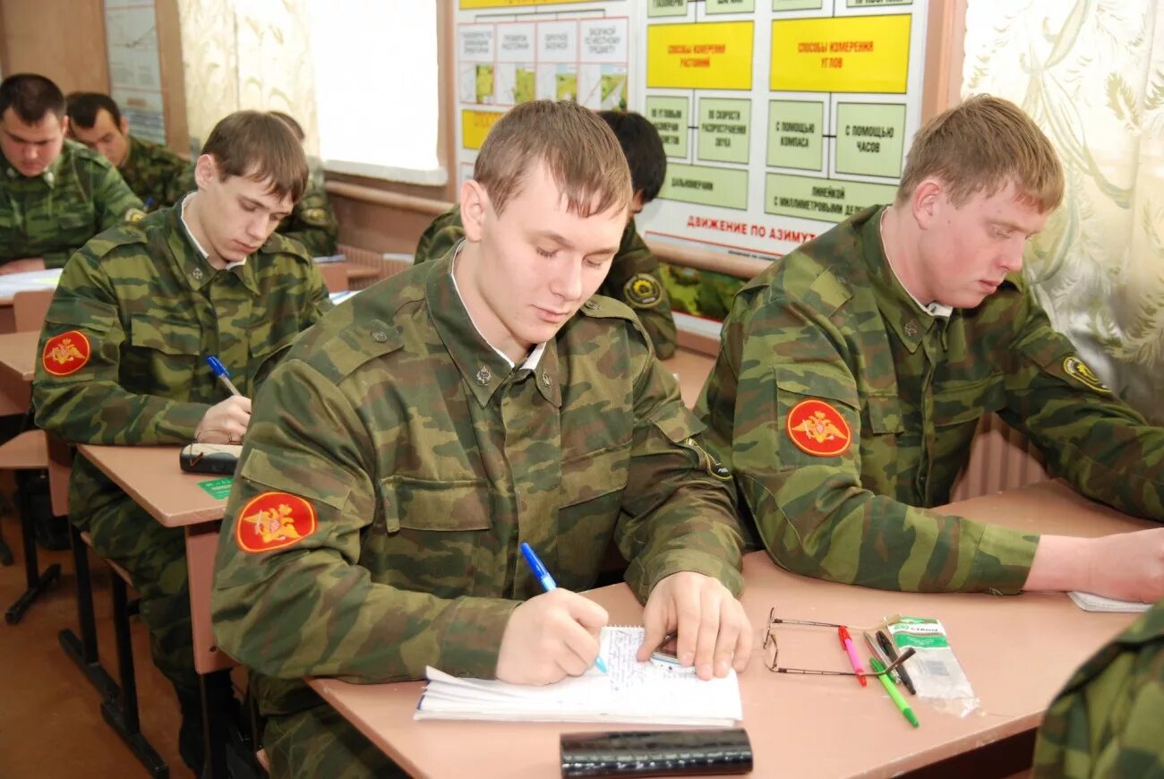Идти ли военную кафедру