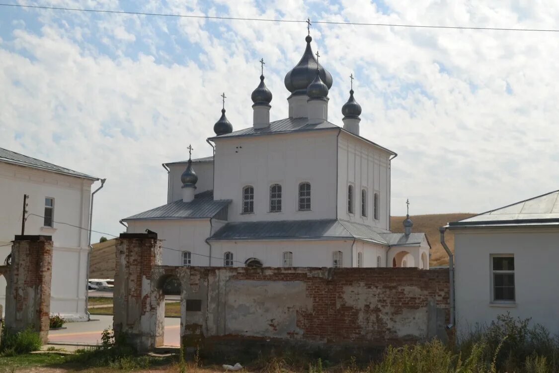 Кременской вознесенский мужской. Свято-вознесенский кременской монастырь. Кременско-вознесенский мужской монастырь. Крёменско вознесенский мужской монастырь. Кременско-вознесенский мужской монастырь волгоградская область фото.