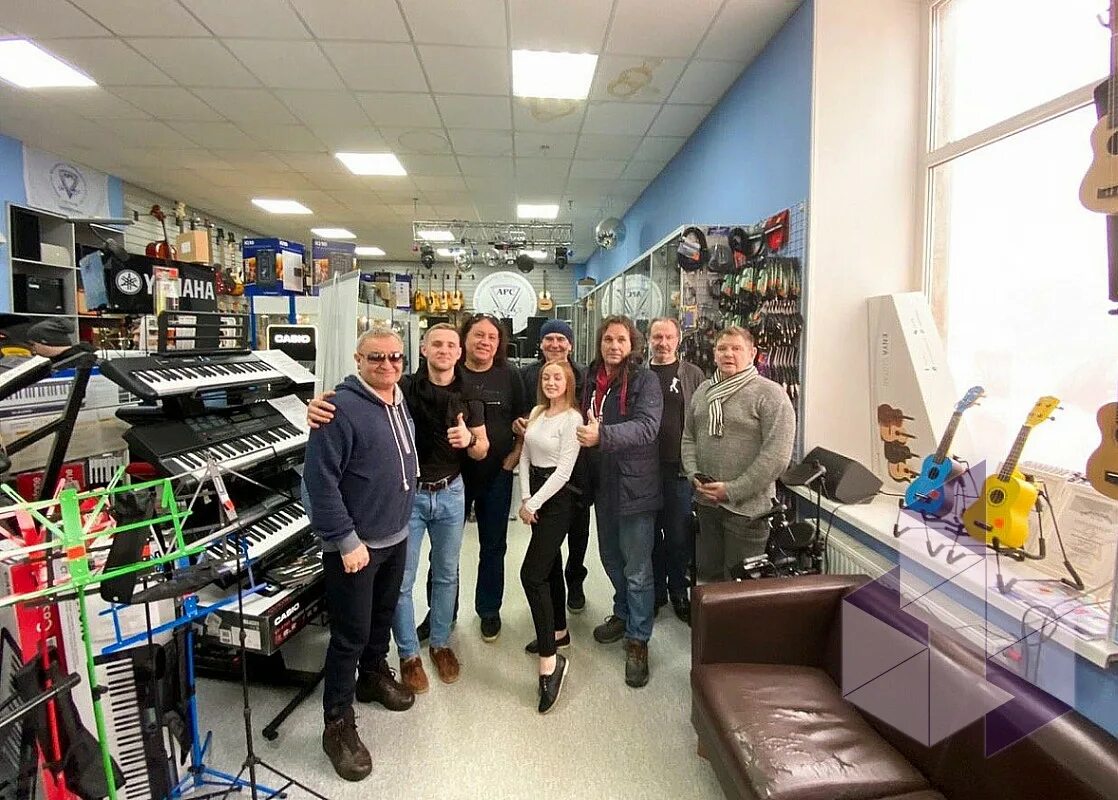 Мьюзик череповец. Арс мьюзик череповец. Музыкальный магазин. Арс мьюзик череповец. Реал мьюзик череповец.