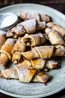 Рогалики с орехами