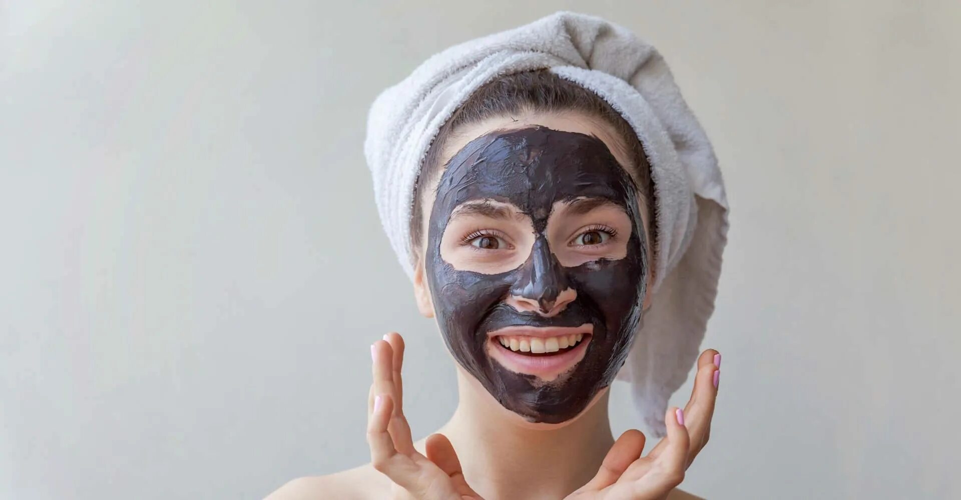 Charcoal Mask. Девушка с маской на лице рисунок. Activated Charcoal Clay Mask.