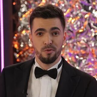 Кто ведет шоу