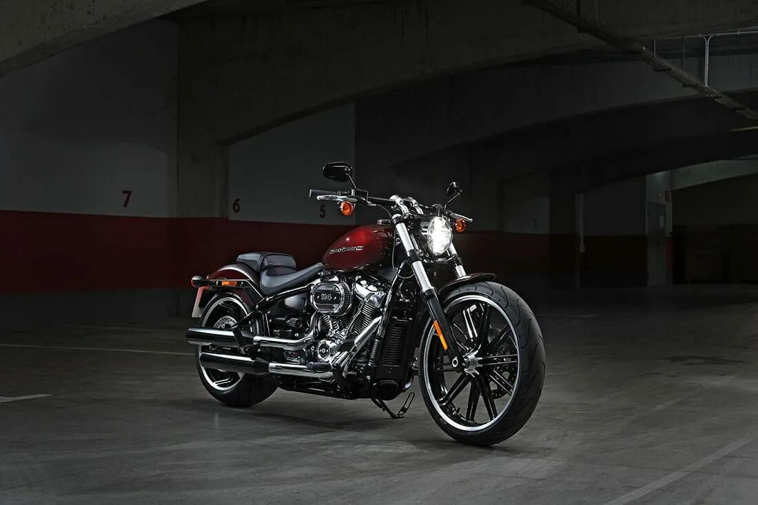 Харлей дэвидсон 2018. Harley davidson breakout 2018. харлей дэвидсон брейкаут 2018. harley davidson breakout 114 custom. харли дэвидсон брейкаут 2018г.