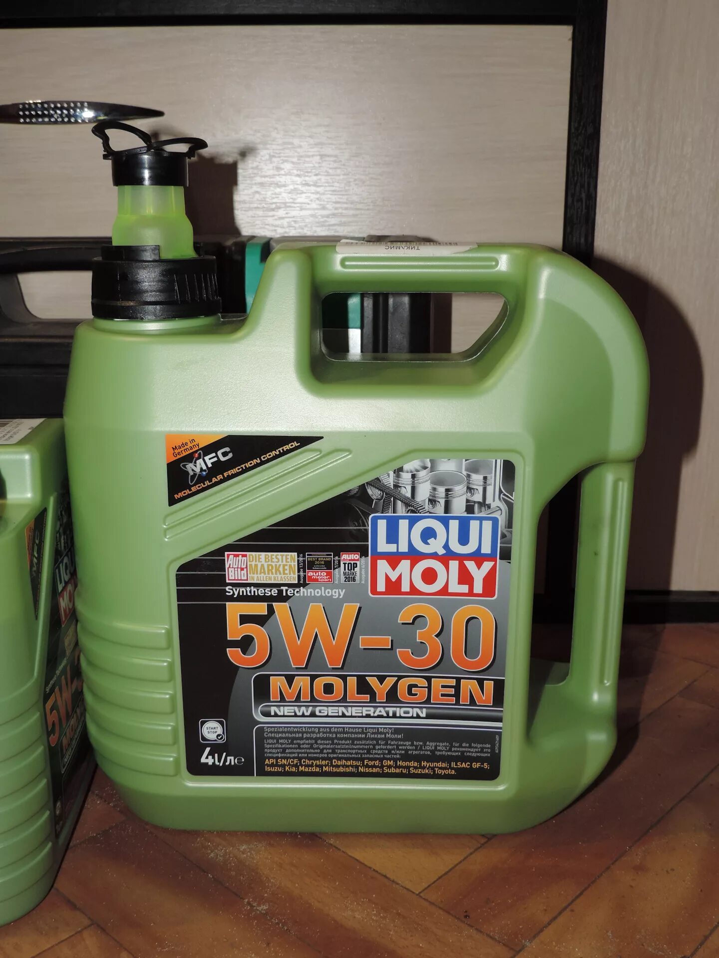 Масло 5w30 molygen. Люкви Молли 5w30 молиген. Ликви моли молиген 5w30. Liqui Moly Molygen 5w-30 4 л. Liqui Moly Molygen New Generation 5w-30 артикул.