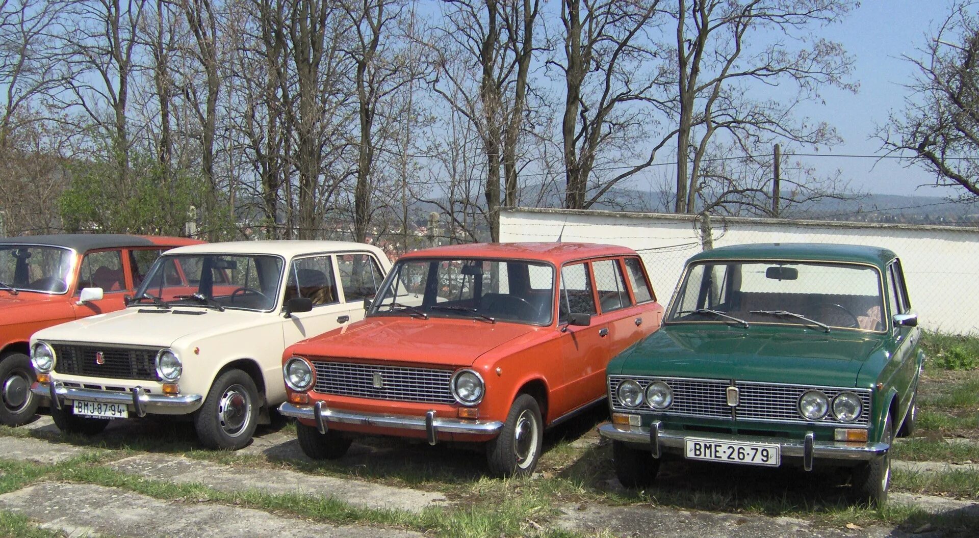 Жигули новосибирск. Ваз 2101 и 2102. ваз 2102 и ваз 2103. ваз 2101 и ваз 2103. жигули фиат 124.