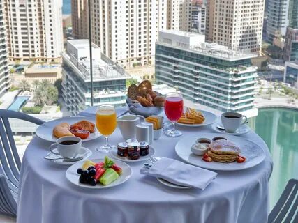 Crowne plaza dubai 5