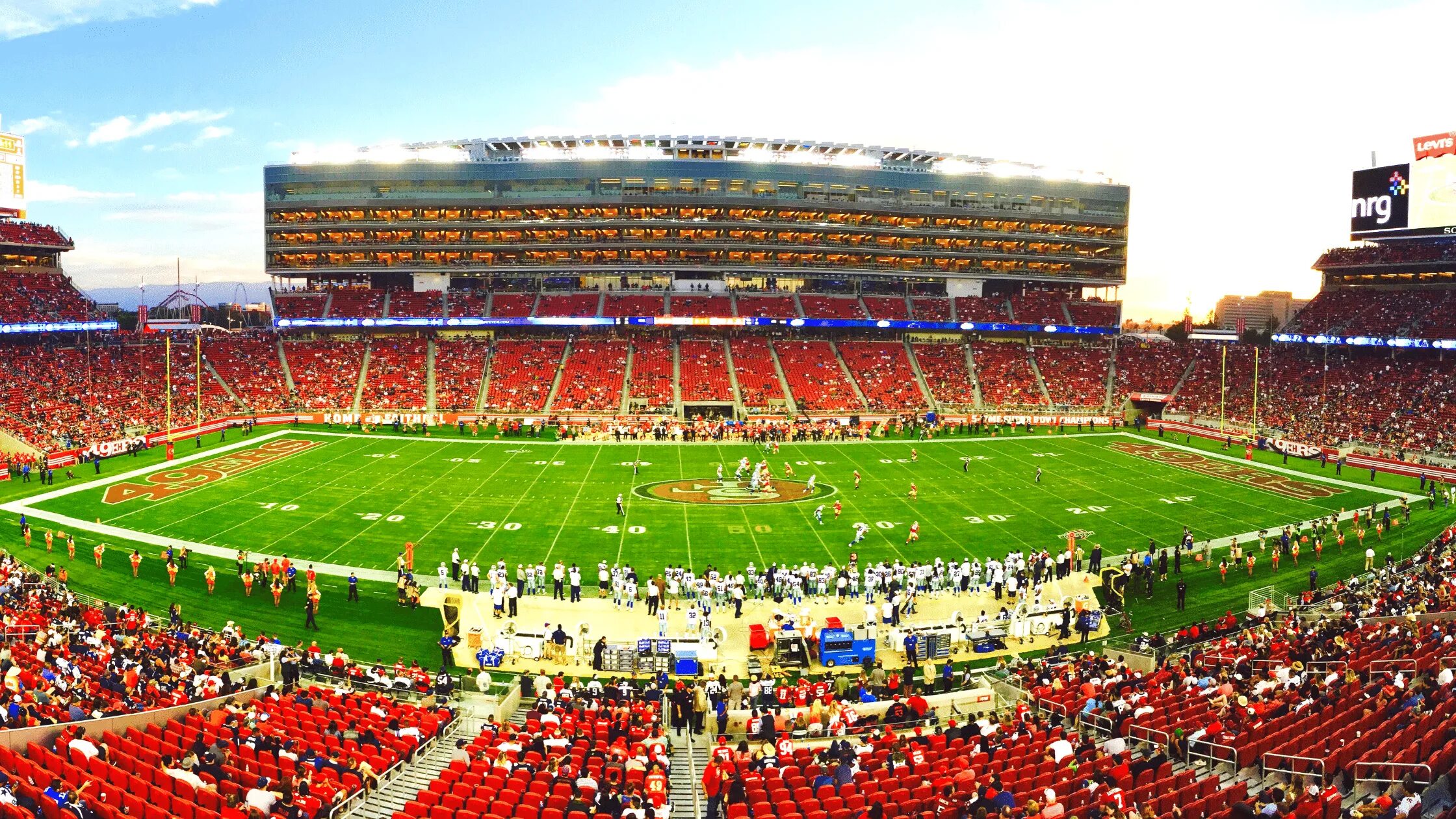 Game stadium. Super Bowl 2023 стадион. Зрители на стадионе. Заполненный стадион. Бейсбольное поле.