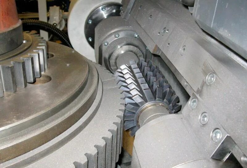 Зубчатый станок. Зубчатые рейки для станков. Y3180cnc7 фирмы chmti. Зубчатый станок. Фрезерование зубчатых колес.