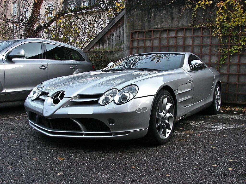 Спидометр автомобиля. Ferrari 599 2008. Пробег дорогих машин. Мерседес бенц slr mclaren renovation. Пробег дорогих машин.